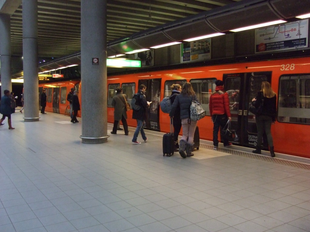 Station Orelle - Covering métro ligne D - Lyon | Olivier Ploux